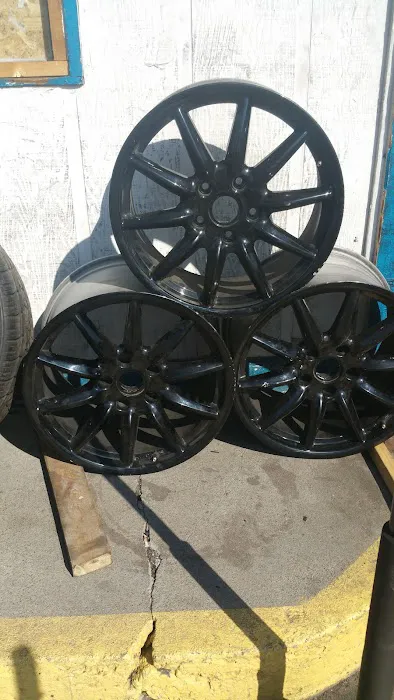 Hall of Fame Tires & Accessories 1