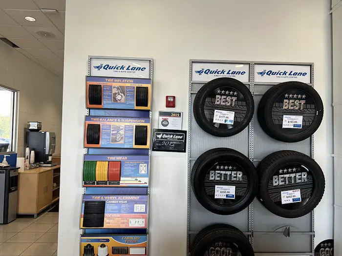 Quick Lane at Parkway Ford Lincoln 7