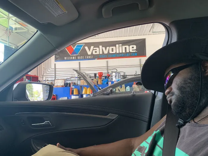 Strickland Brothers 10 Minute Oil Change 4