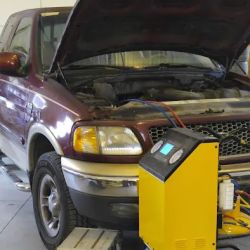 T And T Auto Repair ico