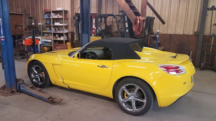 Niven's Automotive 0