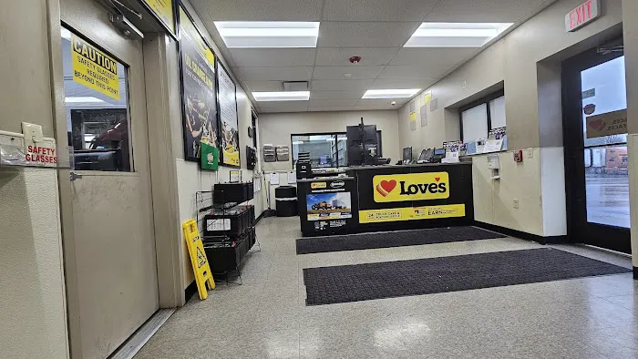Love's Truck Care 0