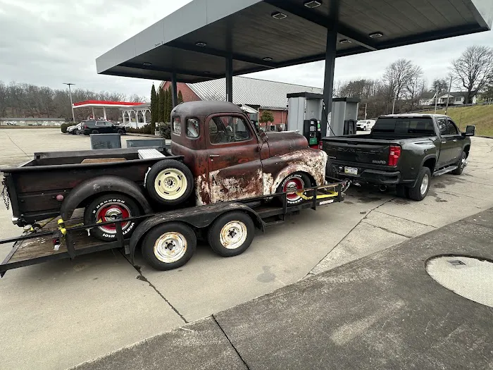 Happy Hooker Towing 4