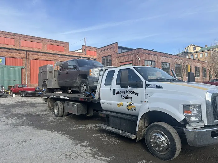 Happy Hooker Towing 0