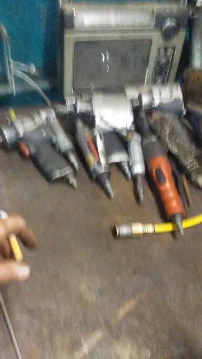 John's Garage 7