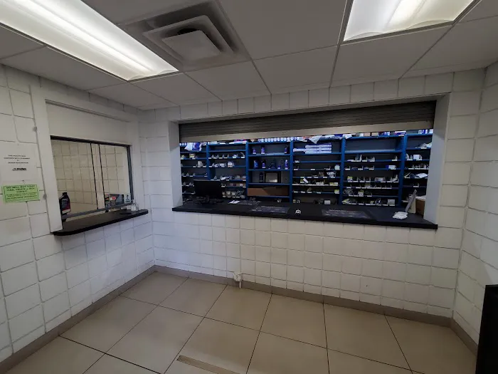 Buick-GMC Service Center at Toth 4