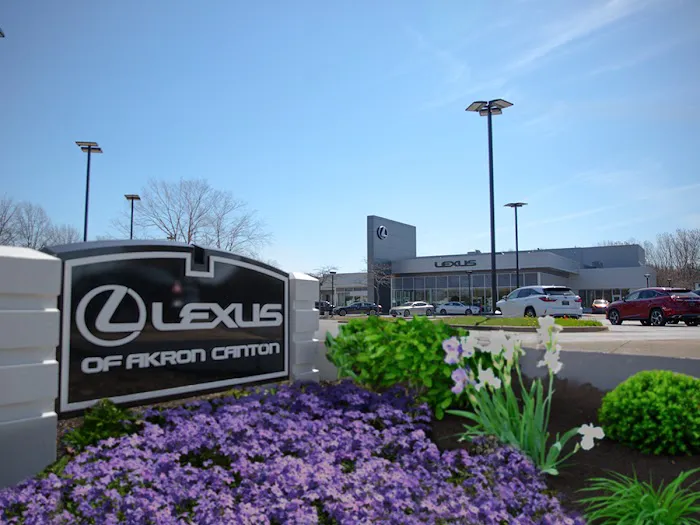 Lexus of Akron-Canton Service 6