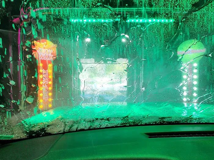Fast Eddie's Car Wash and Oil Change 0