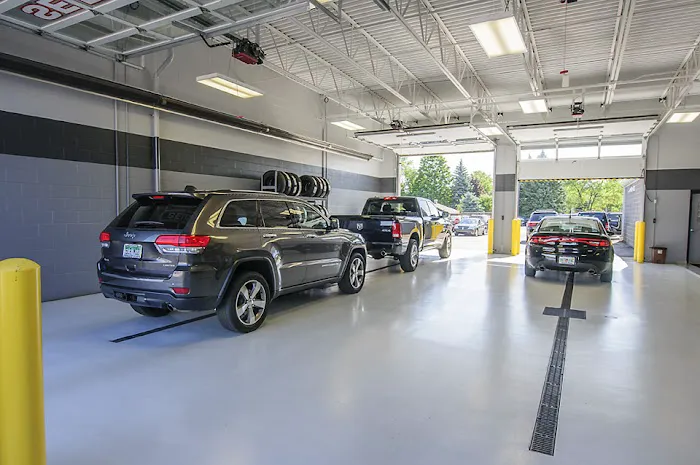 LaFontaine Chrysler Dodge Jeep Ram FIAT Lansing Service Center 1