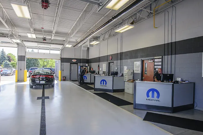 LaFontaine Chrysler Dodge Jeep Ram Fiat of Lansing Parts Store 7