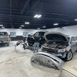 Motorcars Collision Center ico