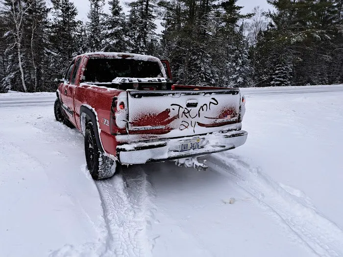 Lea's Auto Body 1
