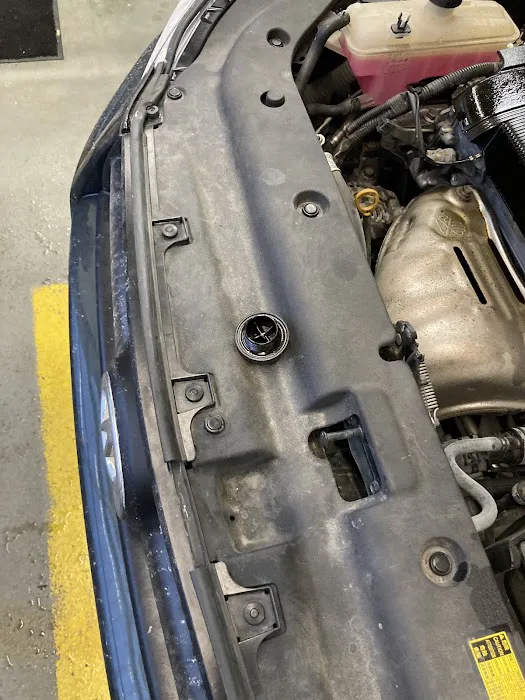 Victory Lane Quick Oil Change (Adrian) 1