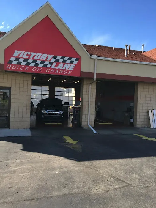 Victory Lane Quick Oil Change (Adrian) 7