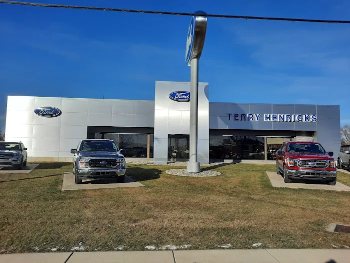 Terry Henricks Ford Parts 9