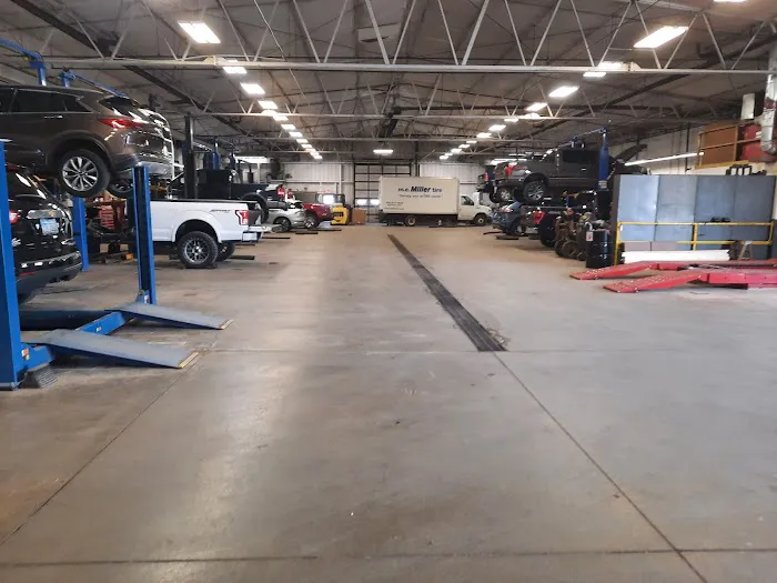 Terry Henricks Ford Service 2