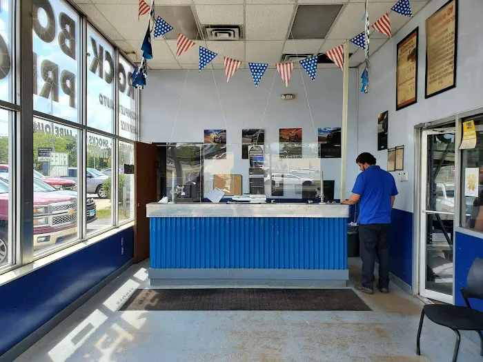 Monro Auto Service and Tire Centers 6