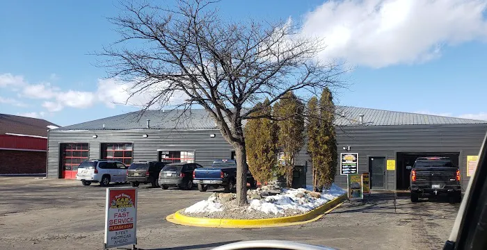 Fast Eddie's Car Wash and Oil Change 6