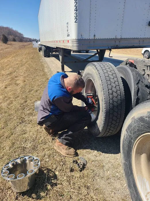 Bonner's Truck Repair llc 8
