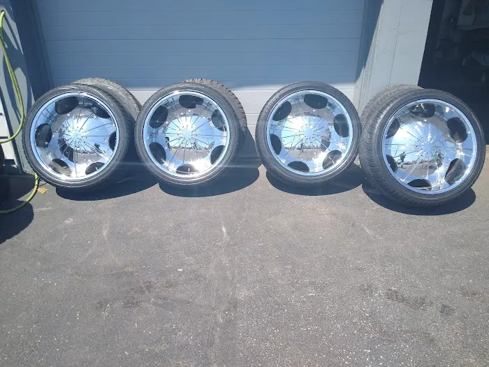 Detroit Auto and Tire Repair 3