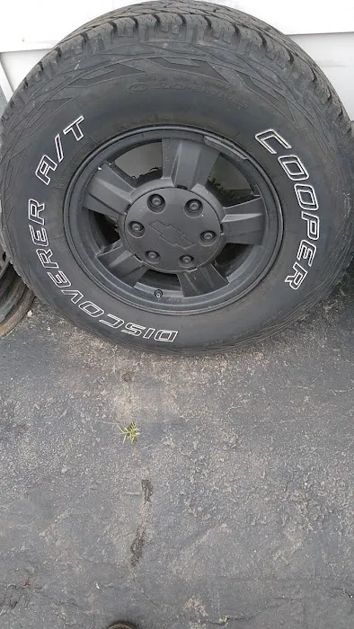 Detroit Auto and Tire Repair 4