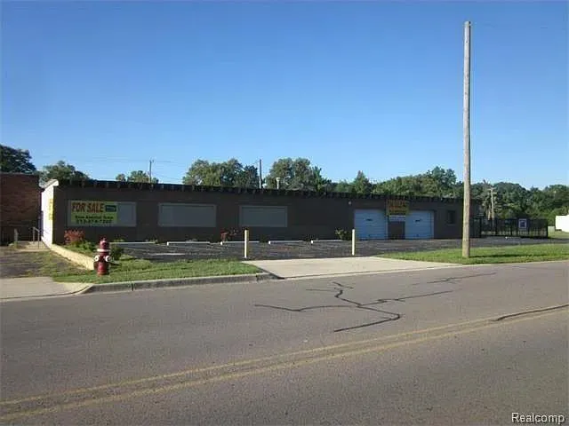 Dynamic Auto Center 1
