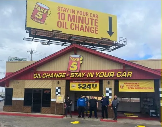 All Pro 10 Minute Oil & Lube 0