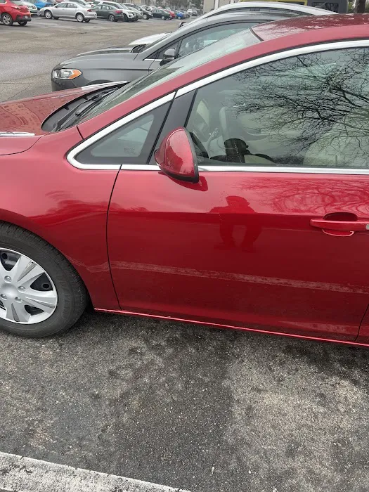Howe Collision Inc. - Auto Collision Shop 3