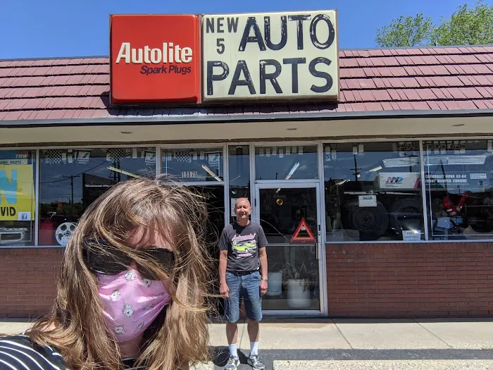 New-5 Auto Parts 4