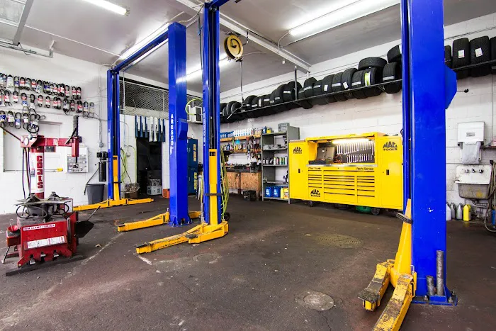 Livonia Car & Truck 0