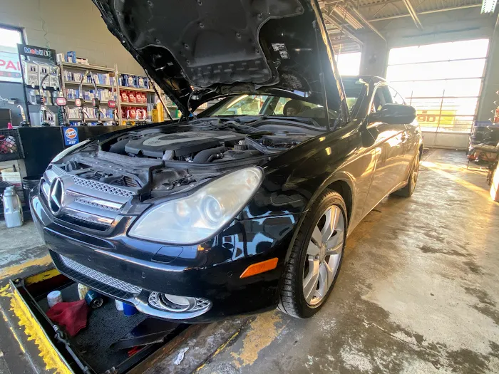 Motor City Quick Lube 1
