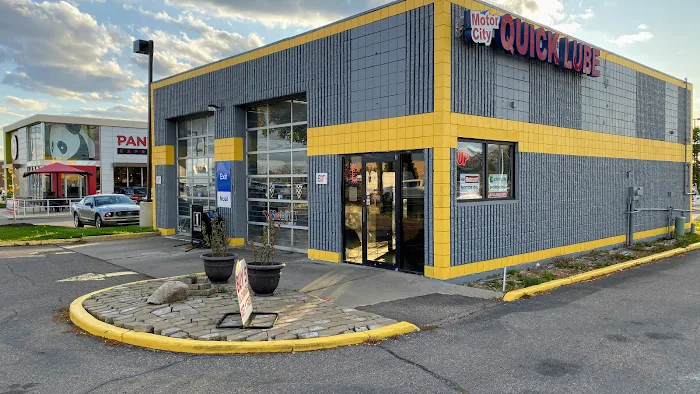 Motor City Quick Lube 6