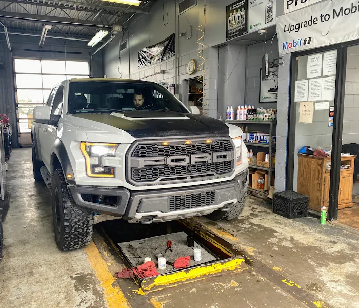 Motor City Quick Lube 8