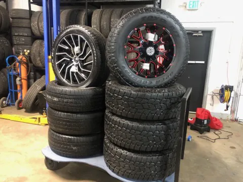 Lomeli Tire 0