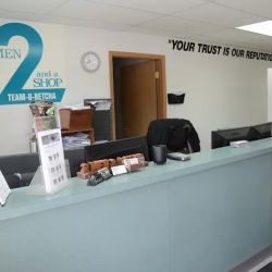 2 Men And A Shop Auto Service & Sales ico