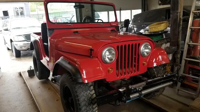 T & R AUTO 4