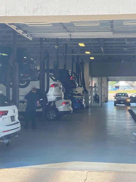 Schmelz Countryside FIAT Parts & Services 4