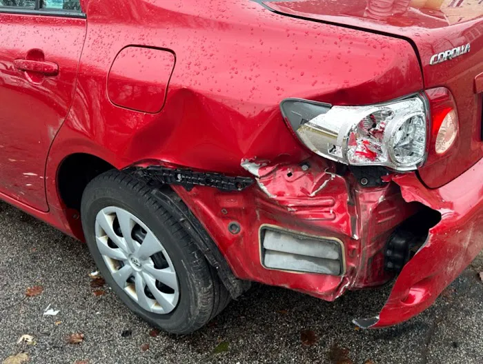 Freeway Auto Body 4