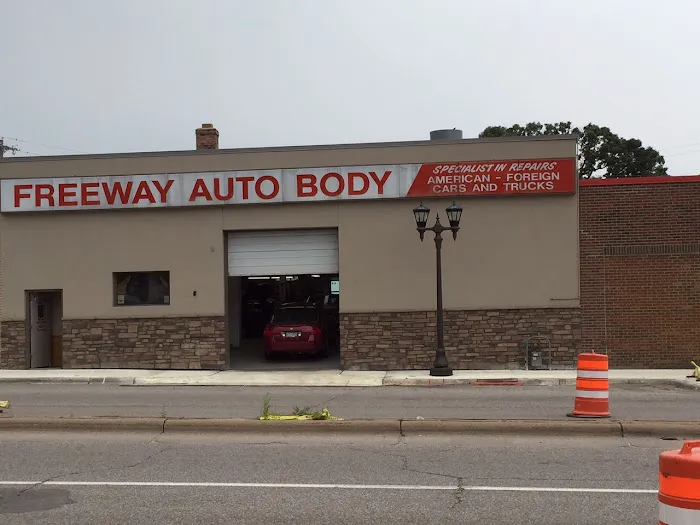 Freeway Auto Body 6