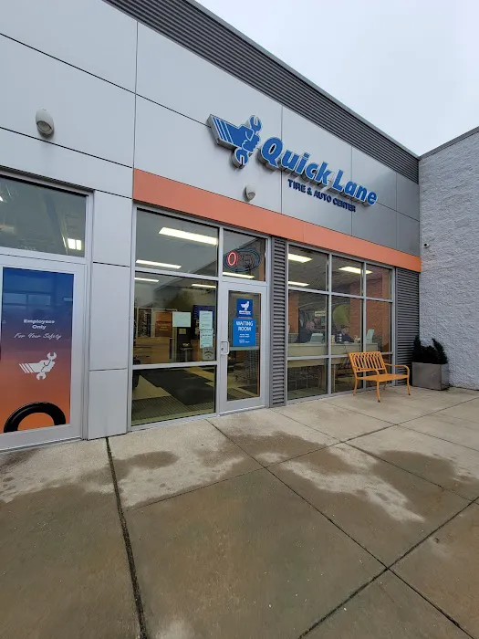 Quick Lane at Eau Claire Ford Lincoln 1