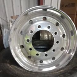 Bauer Built Tire & Service ico
