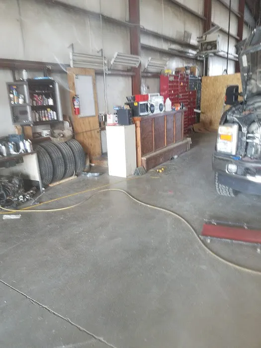 Pomp's Tire Service 7