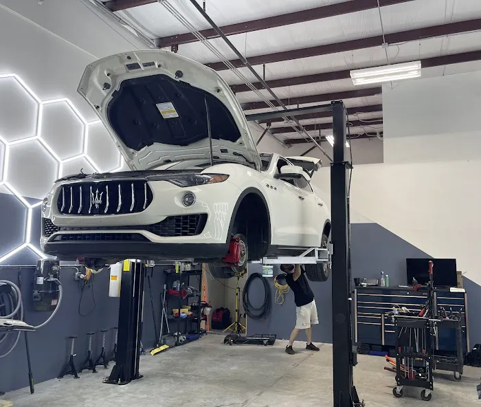Sideros Automotive 1