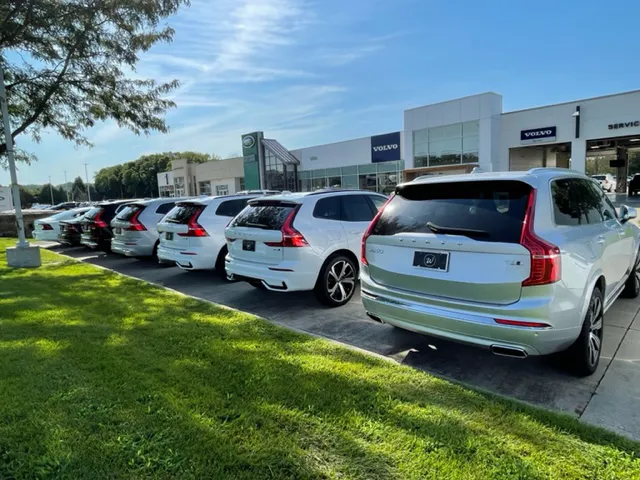 Willis Volvo Parts Store 2