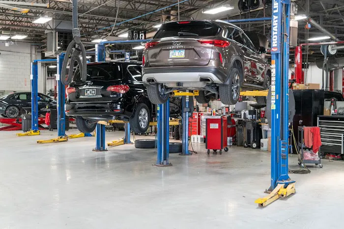 Willis INFINITI Service Center 2