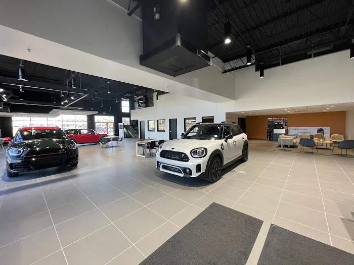 MINI of Des Moines Parts Store 3