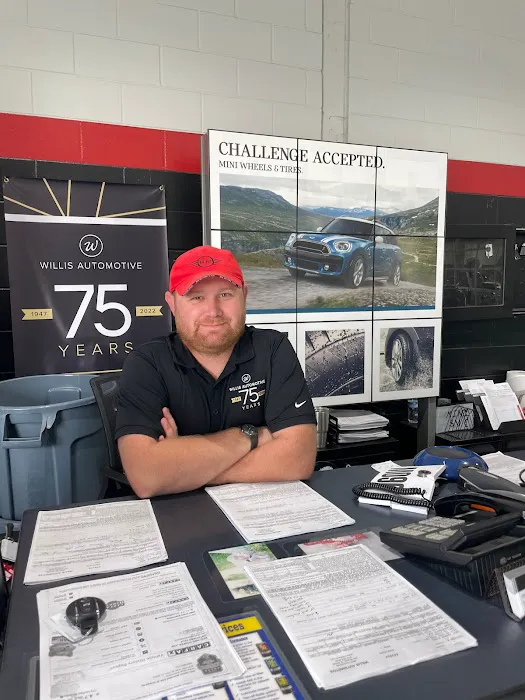 MINI of Des Moines Service Center 2