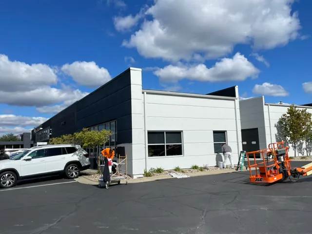MINI of Des Moines Service Center 0