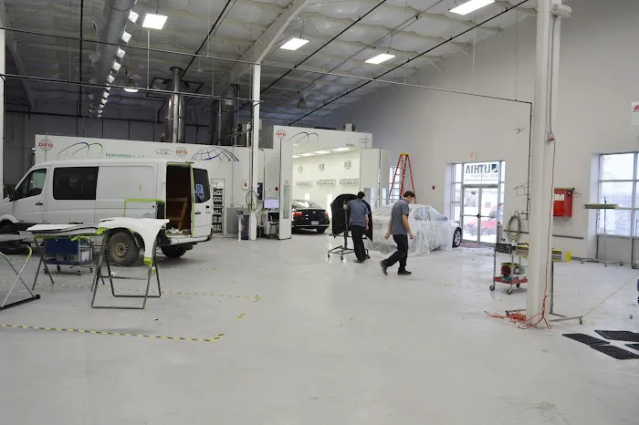 Lithia Body & Paint of Des Moines 6