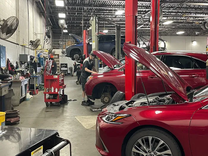 Willis Lexus Service and Parts Center 1